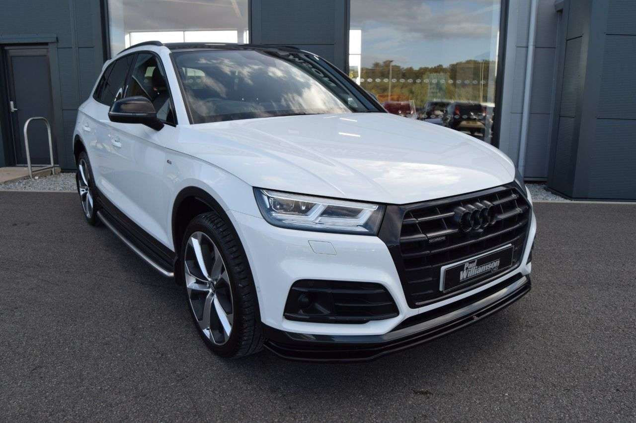 A 2019 AUDI Q5 2.0 TDI 40 Vorsprung SUV 5dr Diesel S Tronic quattro Euro 6 (s/s) (190 ps) A 2019 AUDI Q5 2.0 TDI 40 Vorsprung SUV 5dr Diesel S Tronic quattro Euro 6 (s/s) (190 ps)