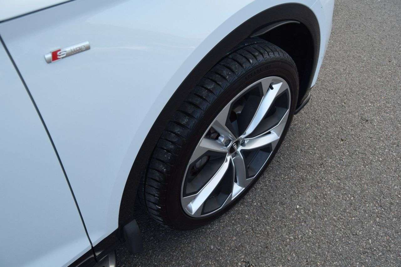 2019 AUDI Q5 2019 AUDI Q5