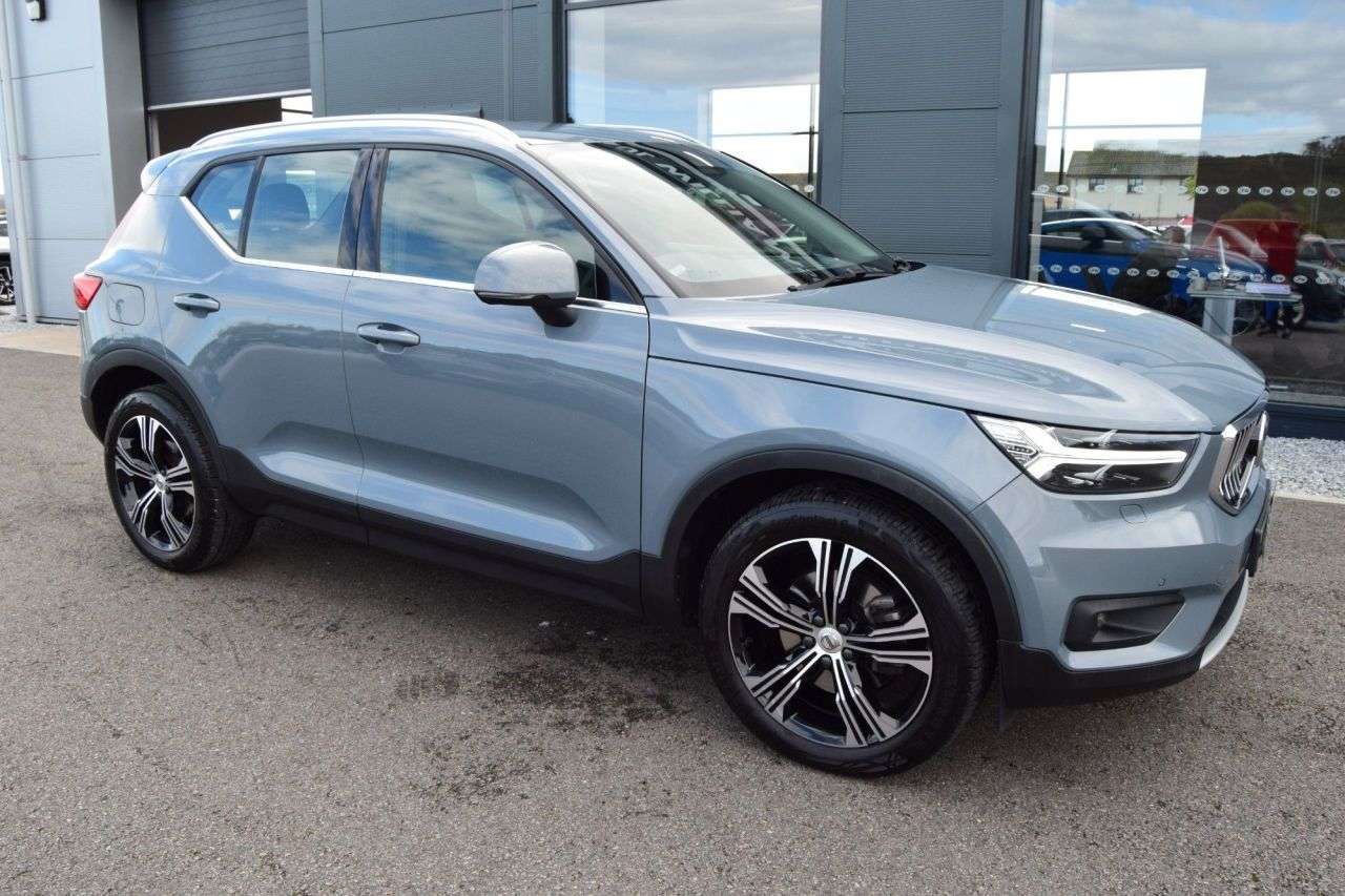 2026 VOLVO XC40 2026 VOLVO XC40