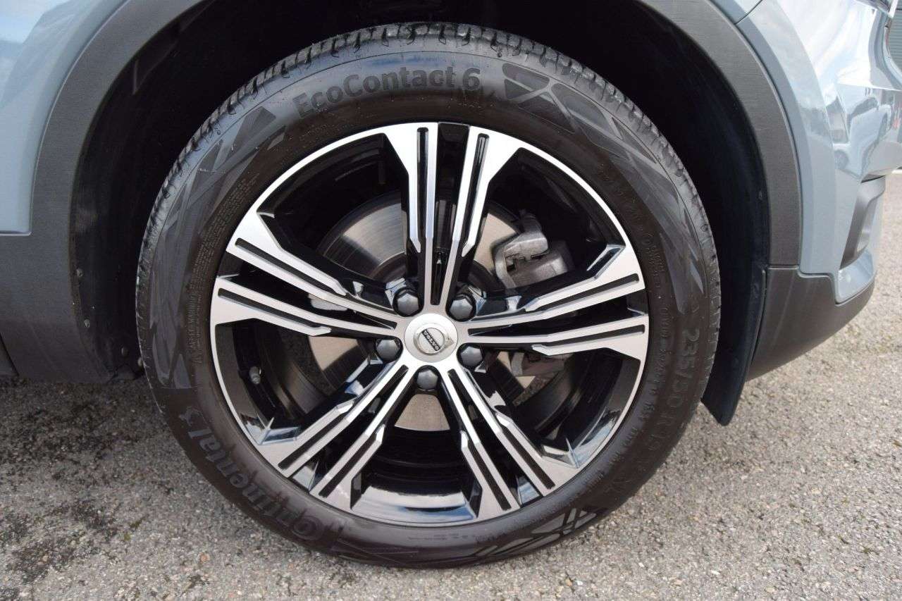 2026 VOLVO XC40 2026 VOLVO XC40