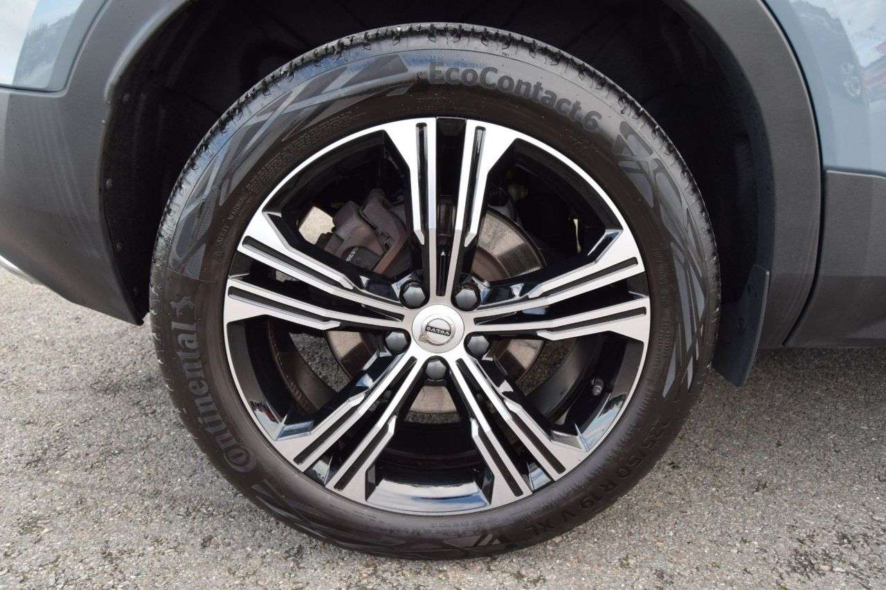 2026 VOLVO XC40 2026 VOLVO XC40