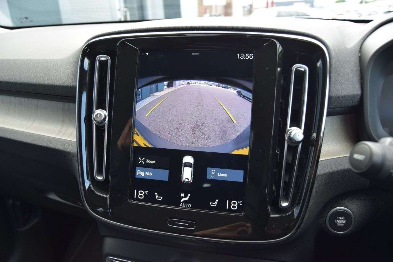 2026 VOLVO XC40 2026 VOLVO XC40