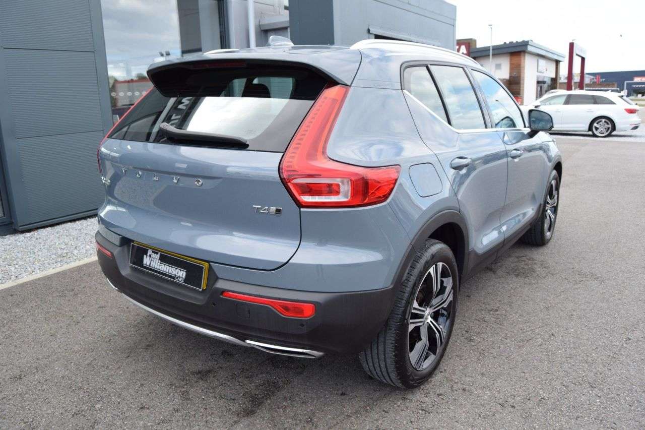 2026 VOLVO XC40 2026 VOLVO XC40