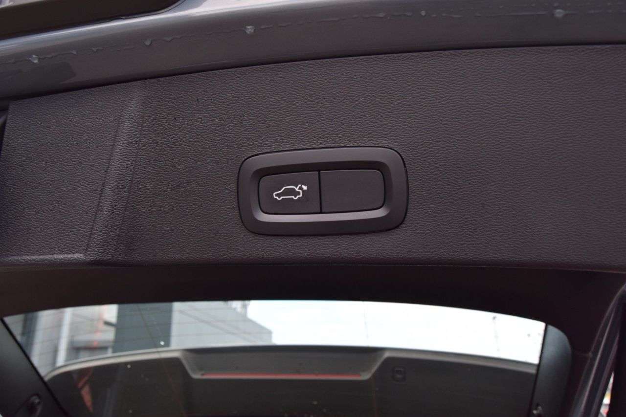 2026 VOLVO XC40 2026 VOLVO XC40
