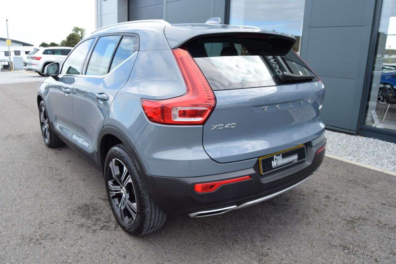 2026 VOLVO XC40 2026 VOLVO XC40