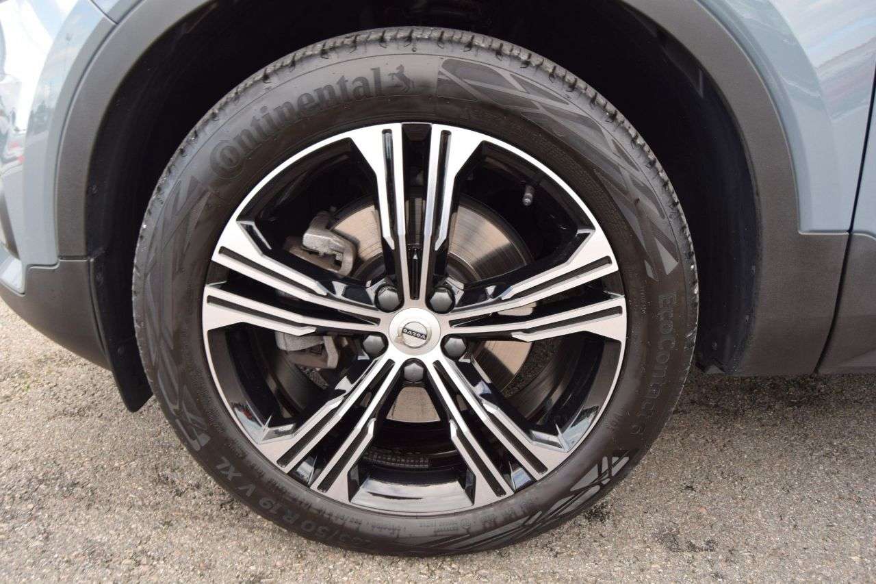 2026 VOLVO XC40 2026 VOLVO XC40