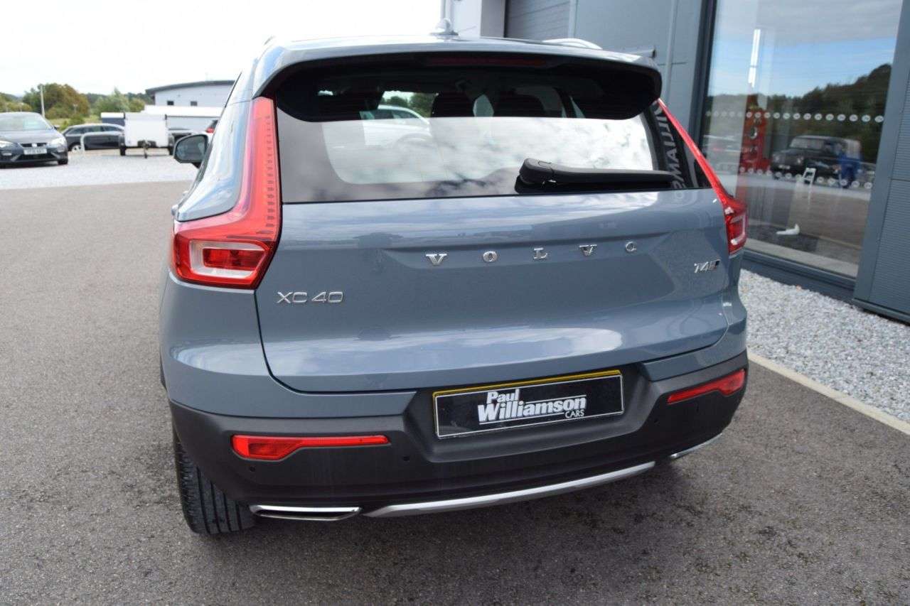 2026 VOLVO XC40 2026 VOLVO XC40