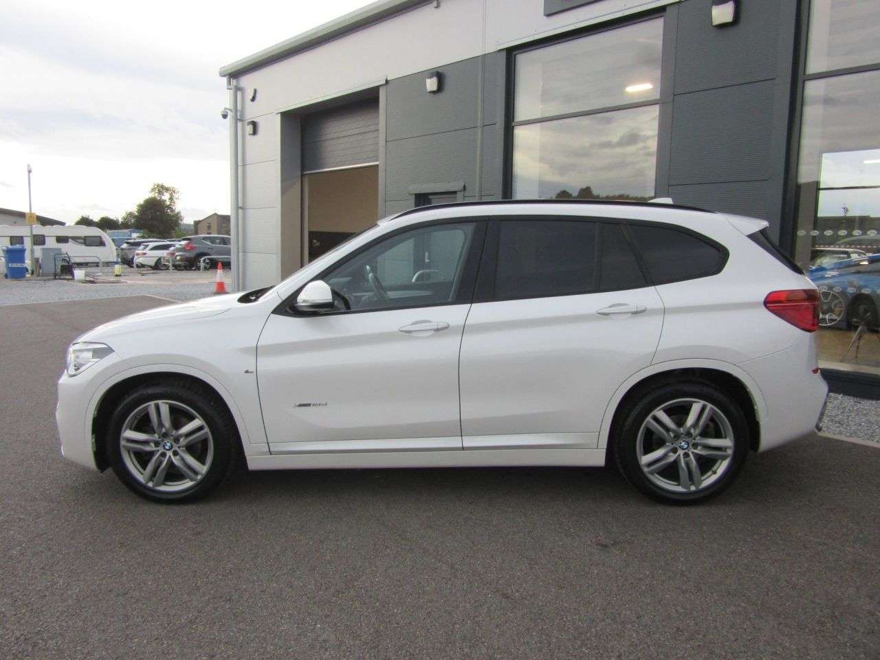 A 2020 BMW X1 2.0 18d M Sport SUV 5dr Diesel Manual xDrive Euro 6 (s/s) (150 ps) A 2020 BMW X1 2.0 18d M Sport SUV 5dr Diesel Manual xDrive Euro 6 (s/s) (150 ps)