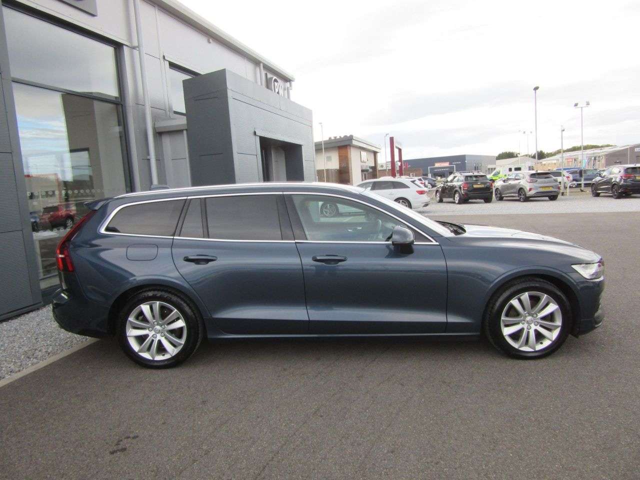2018 VOLVO V60 2018 VOLVO V60