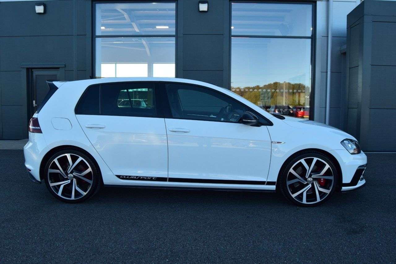 2017 VOLKSWAGEN GOLF 2017 VOLKSWAGEN GOLF