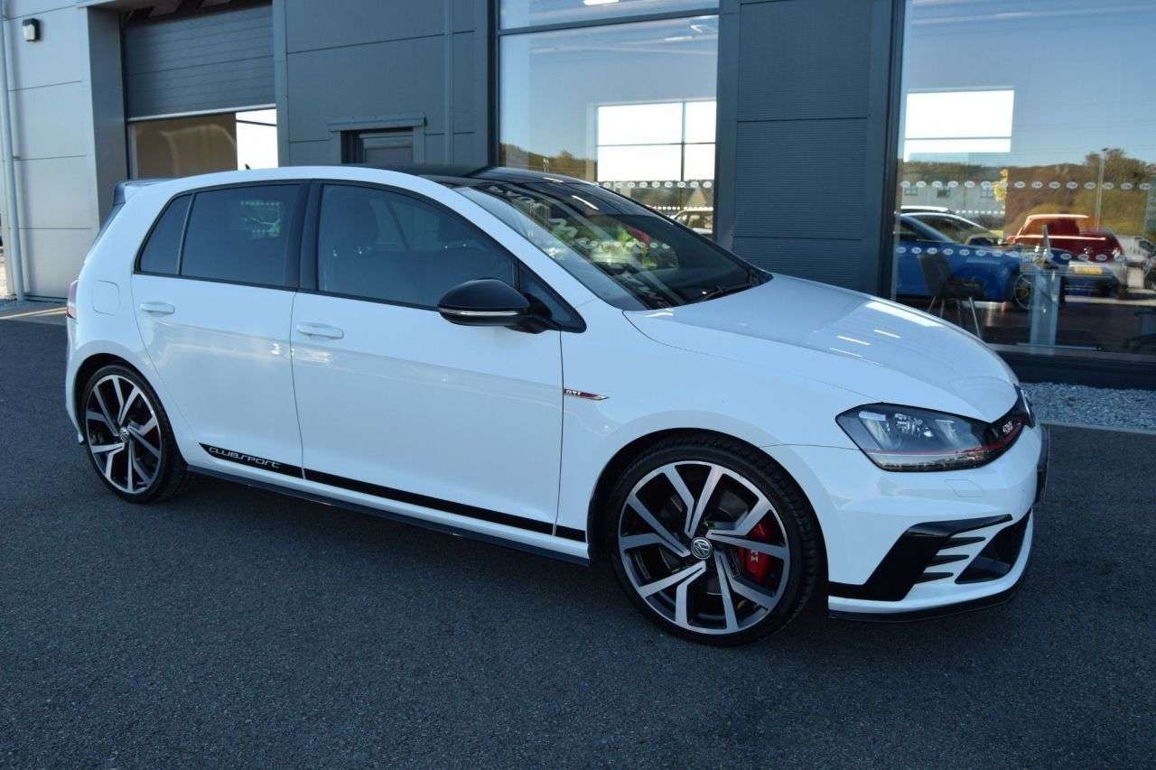 2017 VOLKSWAGEN GOLF 2017 VOLKSWAGEN GOLF