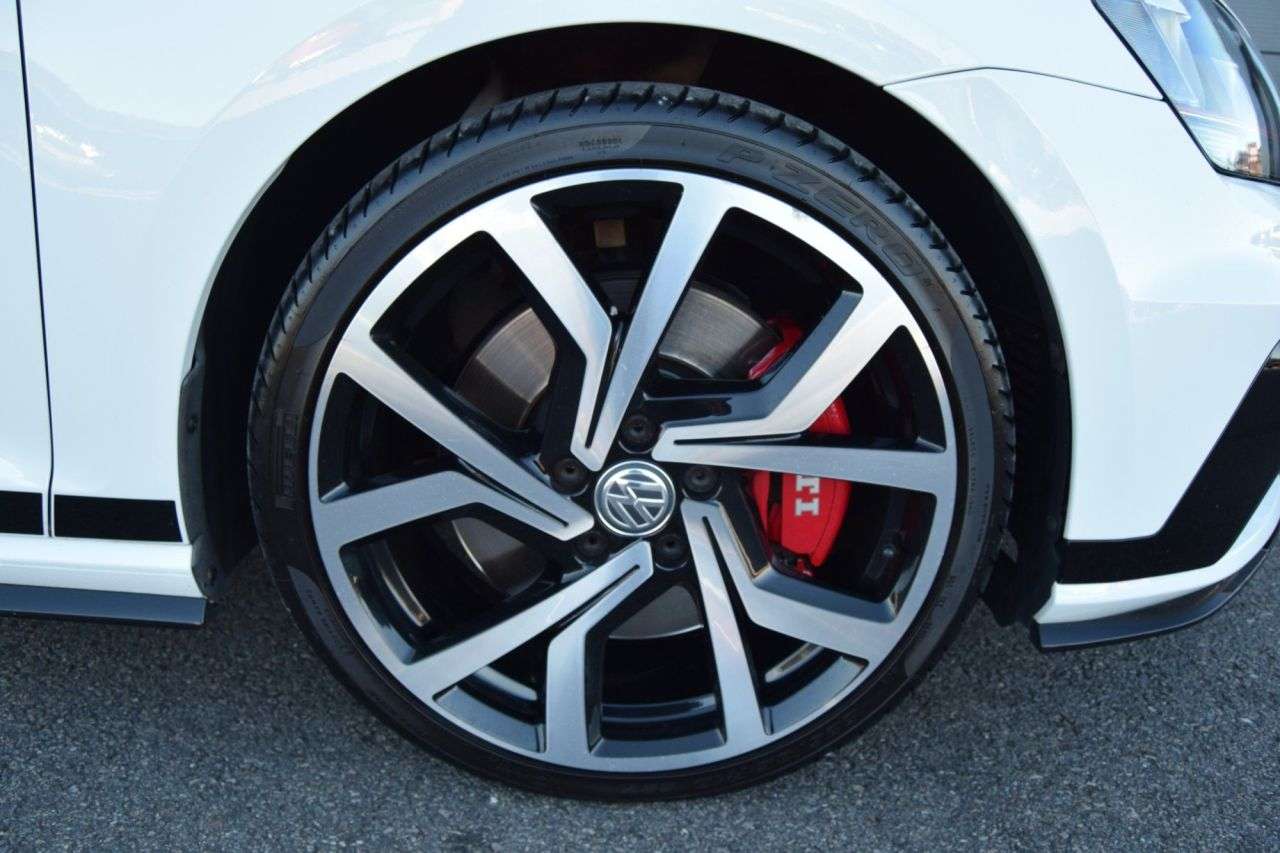 2017 VOLKSWAGEN GOLF 2017 VOLKSWAGEN GOLF