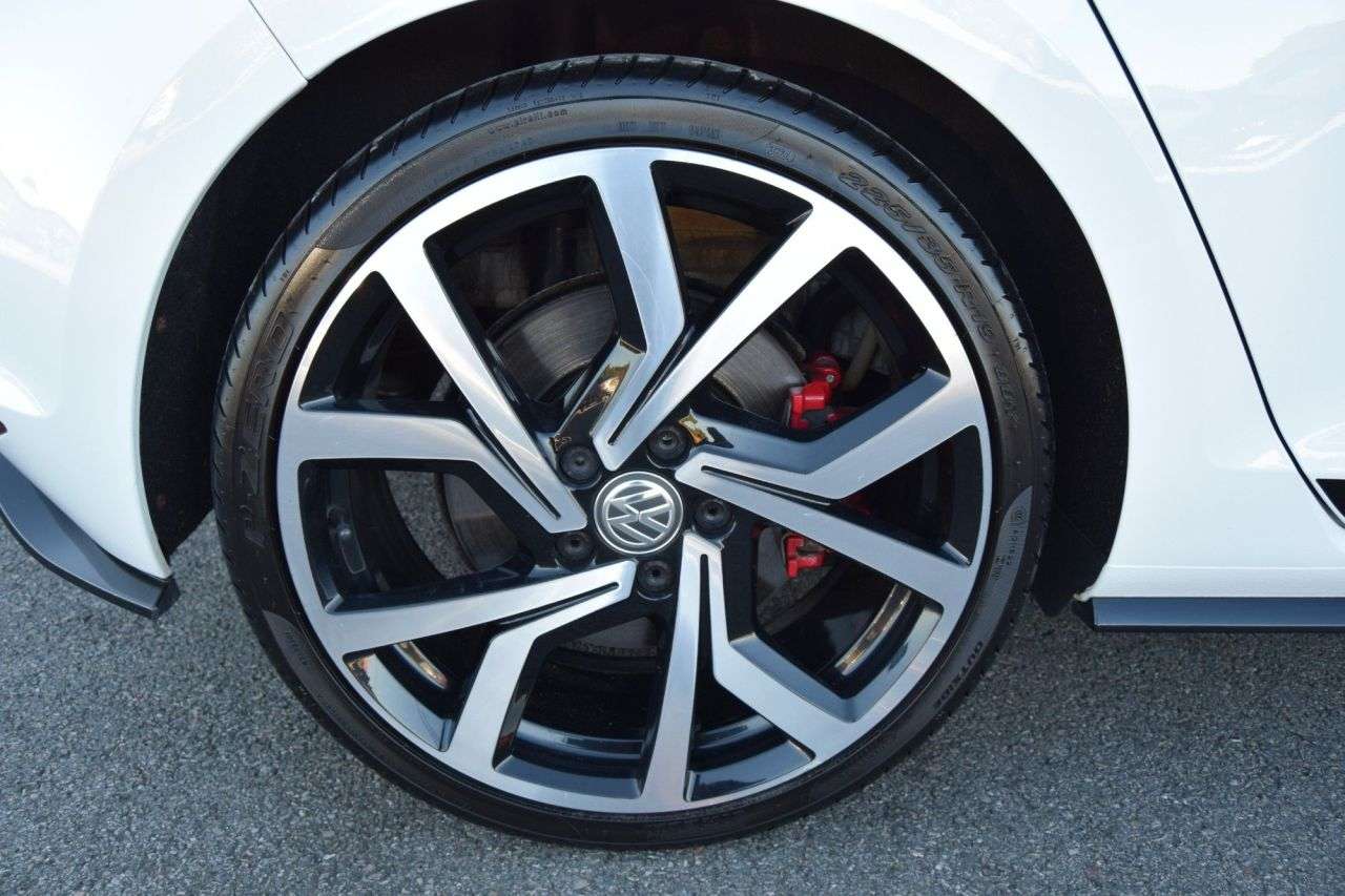 2017 VOLKSWAGEN GOLF 2017 VOLKSWAGEN GOLF