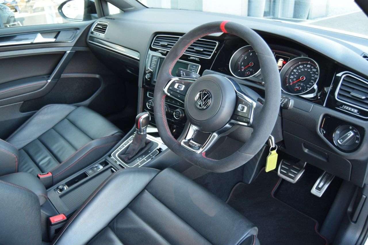 2017 VOLKSWAGEN GOLF 2017 VOLKSWAGEN GOLF