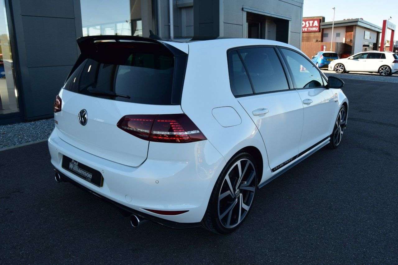 2017 VOLKSWAGEN GOLF 2017 VOLKSWAGEN GOLF