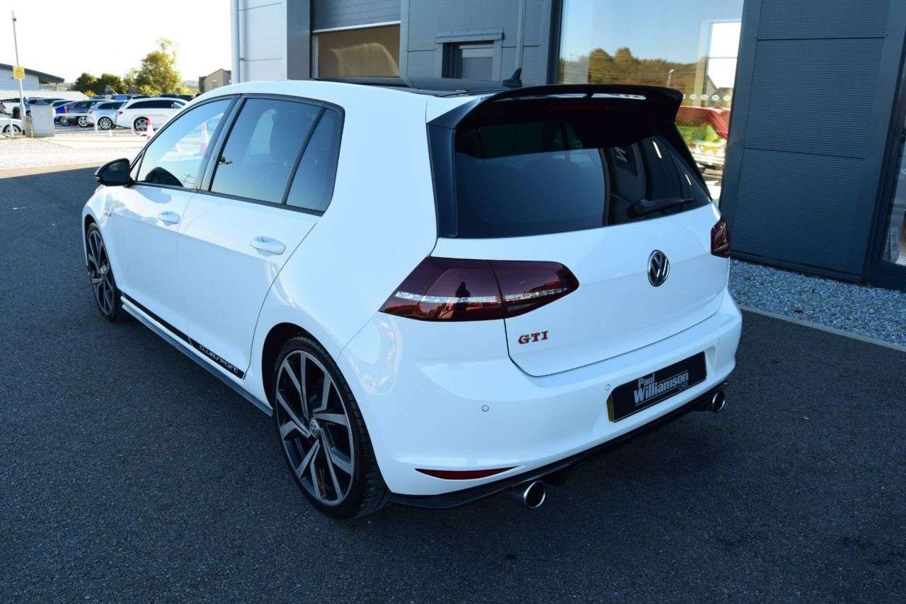 2017 VOLKSWAGEN GOLF 2017 VOLKSWAGEN GOLF