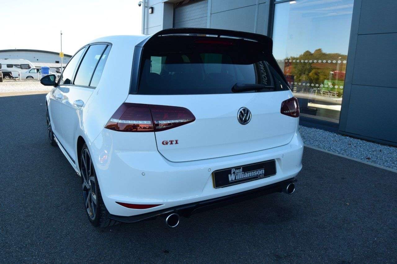 2017 VOLKSWAGEN GOLF 2017 VOLKSWAGEN GOLF