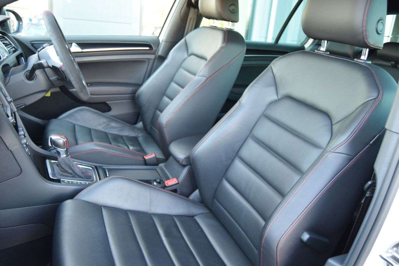 2017 VOLKSWAGEN GOLF 2017 VOLKSWAGEN GOLF