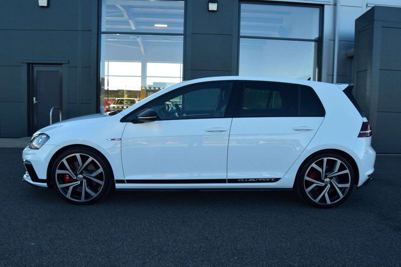 2017 VOLKSWAGEN GOLF 2017 VOLKSWAGEN GOLF
