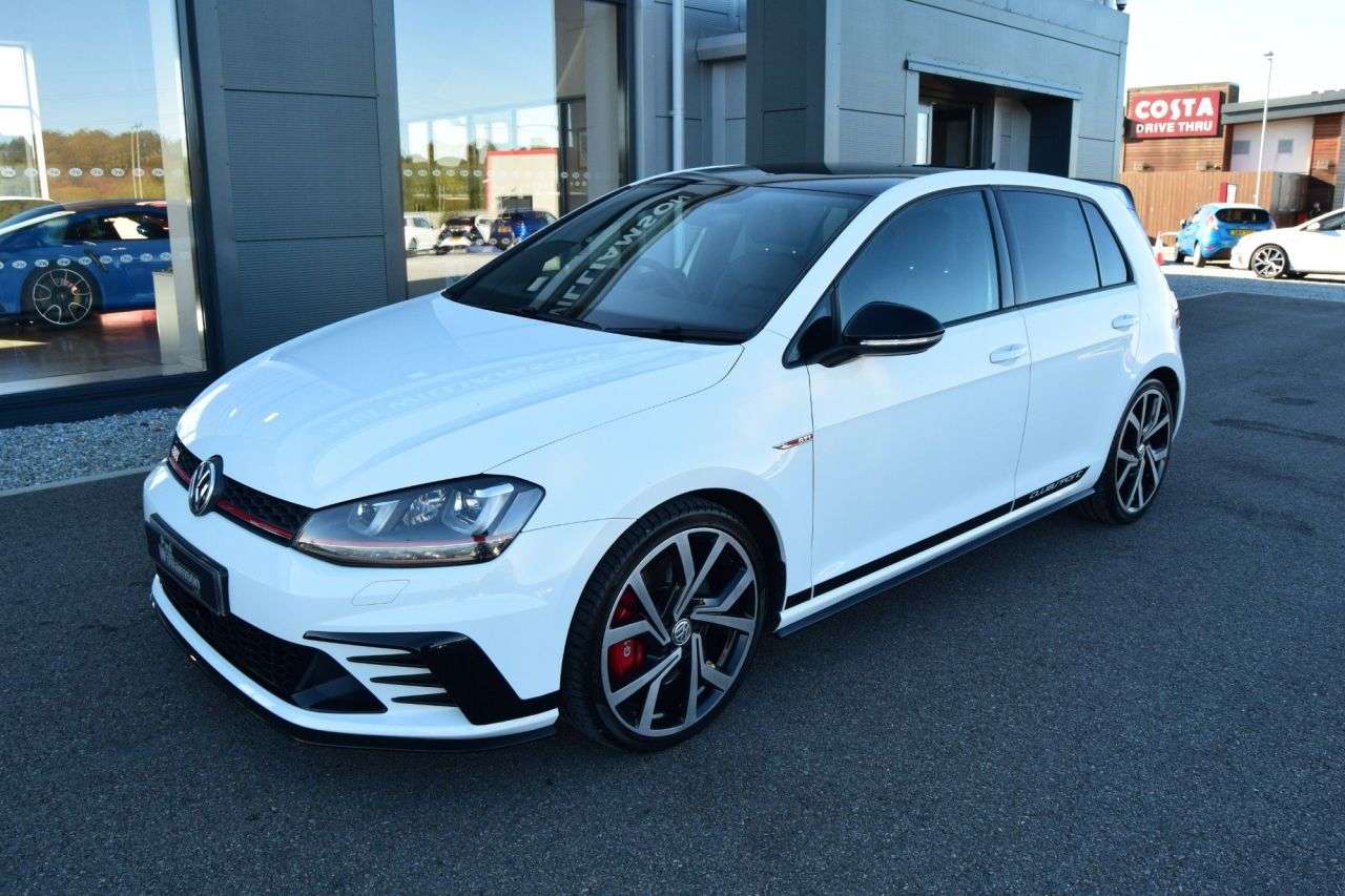 2017 VOLKSWAGEN GOLF 2017 VOLKSWAGEN GOLF