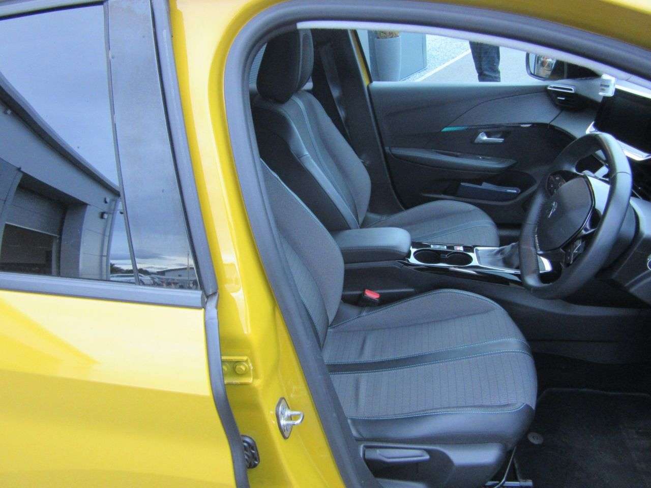 2021 PEUGEOT 208 2021 PEUGEOT 208