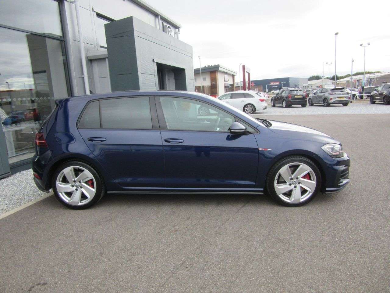 A 2018 VOLKSWAGEN GOLF 2.0 TSI GTI Performance Hatchback 5dr Petrol Manual Euro 6 (s/s) (245 ps) A 2018 VOLKSWAGEN GOLF 2.0 TSI GTI Performance Hatchback 5dr Petrol Manual Euro 6 (s/s) (245 ps)