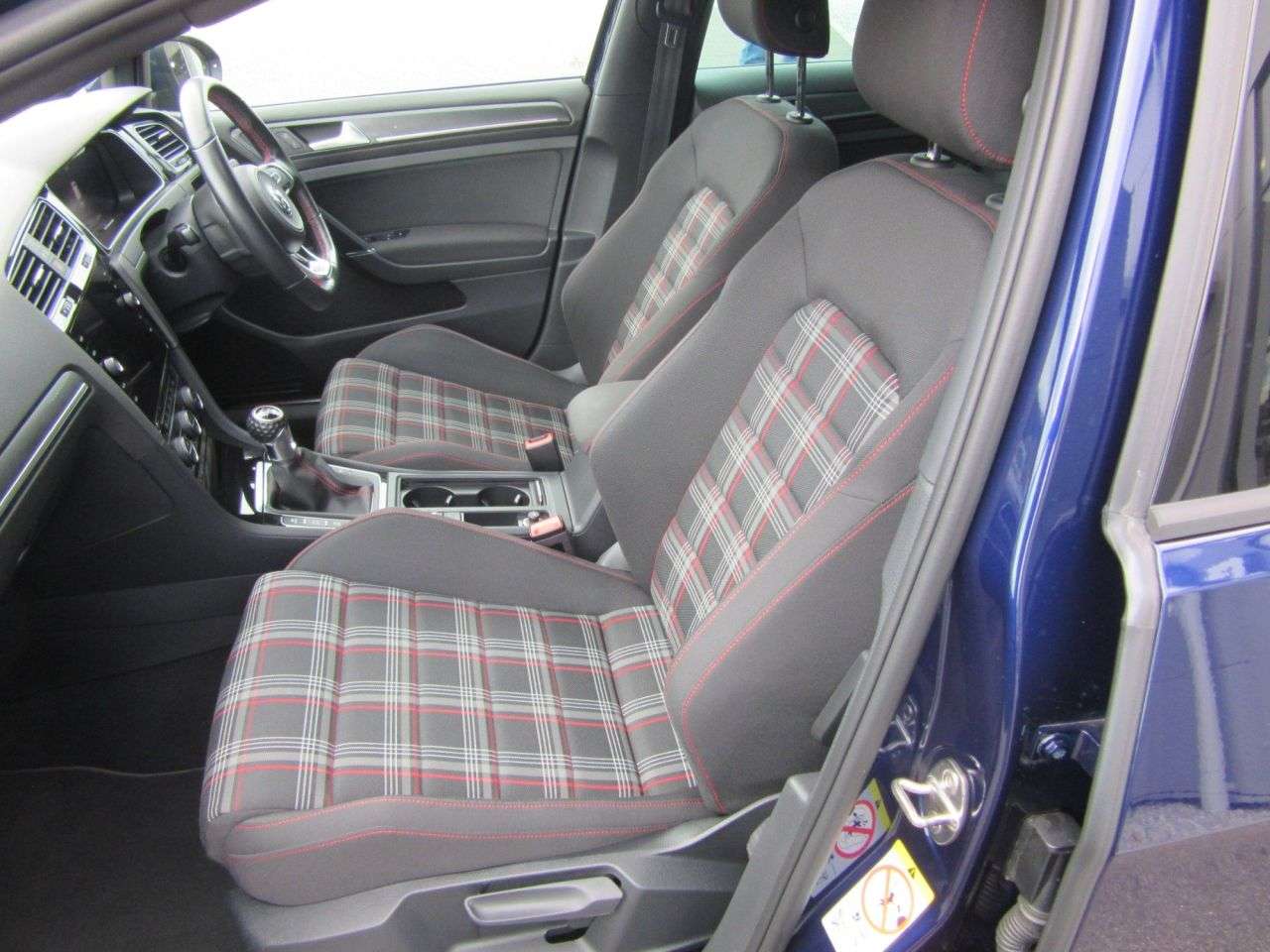 2018 VOLKSWAGEN GOLF 2018 VOLKSWAGEN GOLF