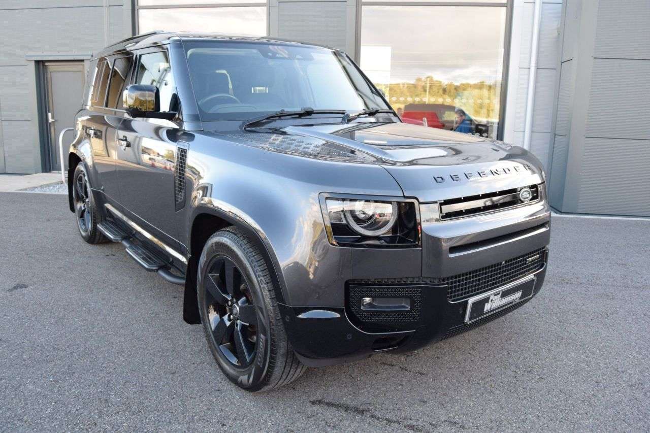 A 2022 LAND ROVER DEFENDER 110 3.0 D250 MHEV X-Dynamic SE SUV 5dr Diesel Auto 4WD Euro 6 (s/s) (250 ps) A 2022 LAND ROVER DEFENDER 110 3.0 D250 MHEV X-Dynamic SE SUV 5dr Diesel Auto 4WD Euro 6 (s/s) (250 ps)