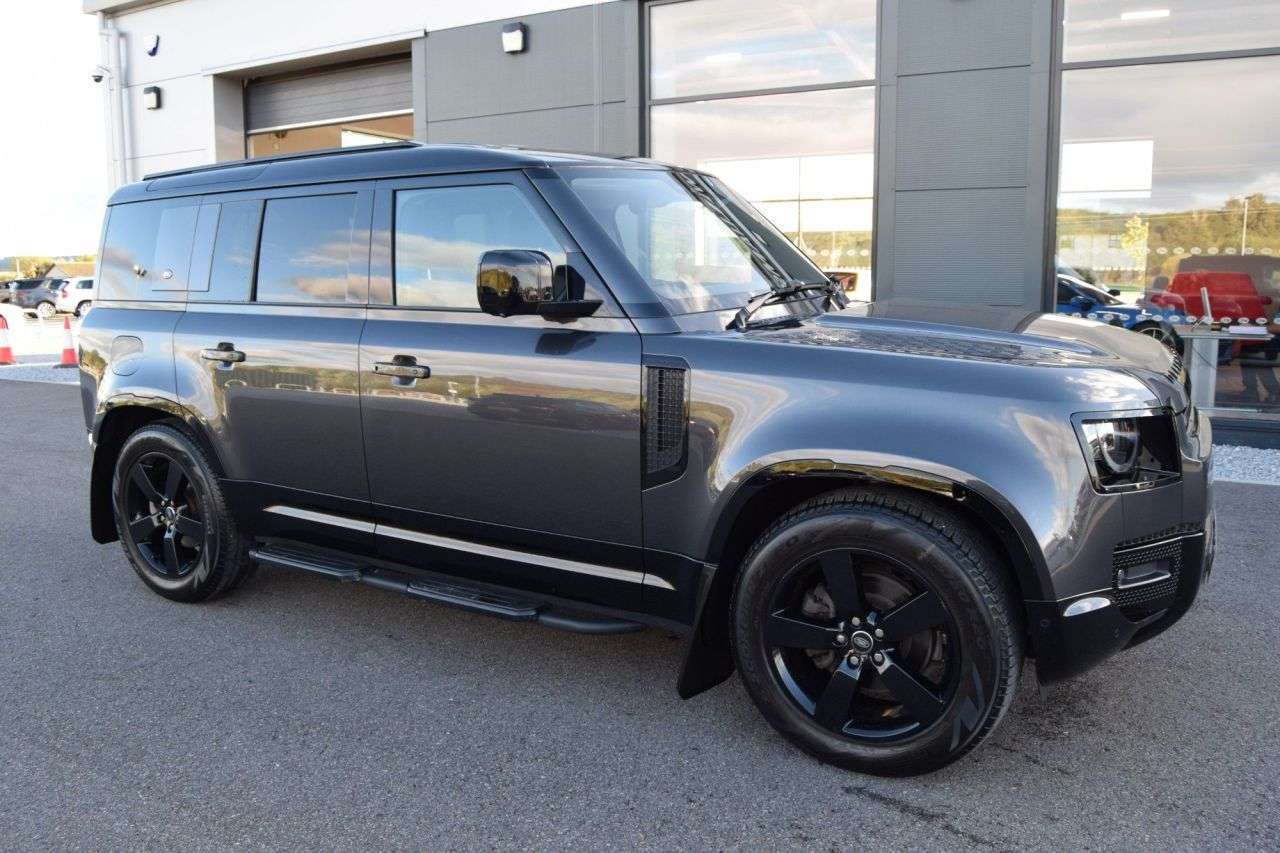2022 LAND ROVER DEFENDER 110 2022 LAND ROVER DEFENDER 110
