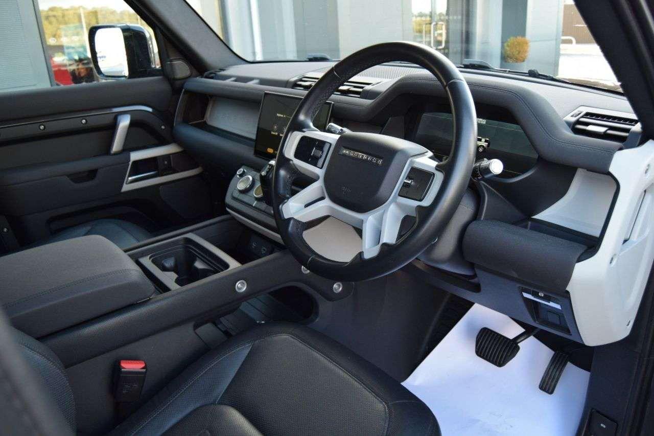 2022 LAND ROVER DEFENDER 110 2022 LAND ROVER DEFENDER 110