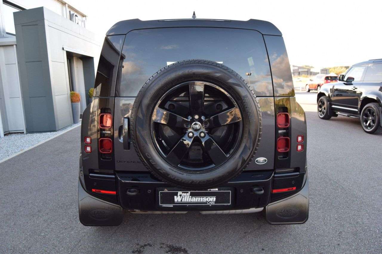 2022 LAND ROVER DEFENDER 110 2022 LAND ROVER DEFENDER 110