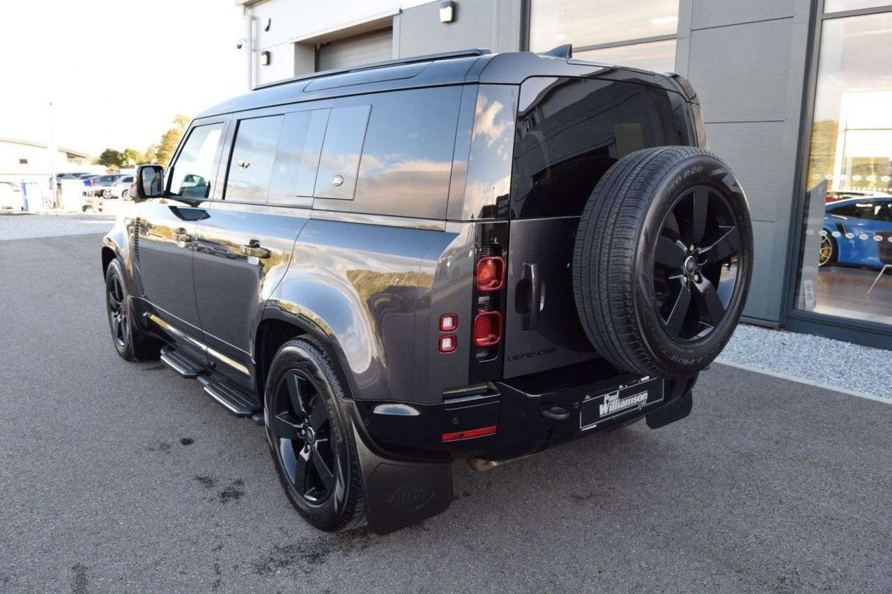 2022 LAND ROVER DEFENDER 110 2022 LAND ROVER DEFENDER 110