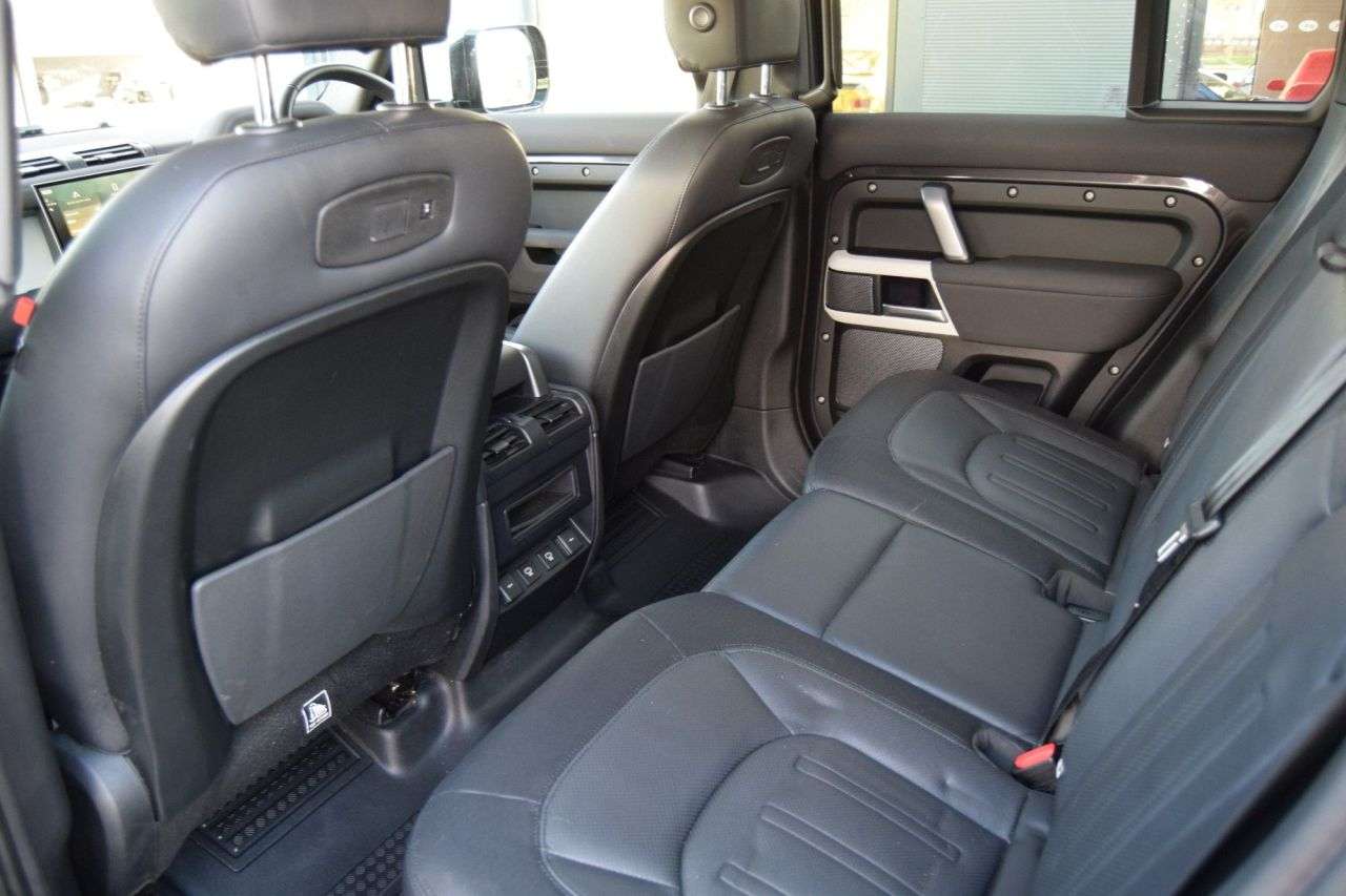 2022 LAND ROVER DEFENDER 110 2022 LAND ROVER DEFENDER 110