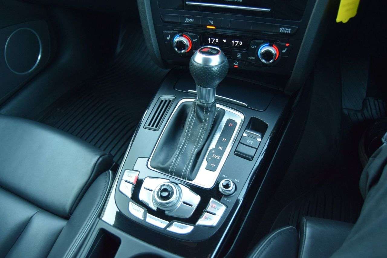 2014 AUDI RS4 AVANT 2014 AUDI RS4 AVANT