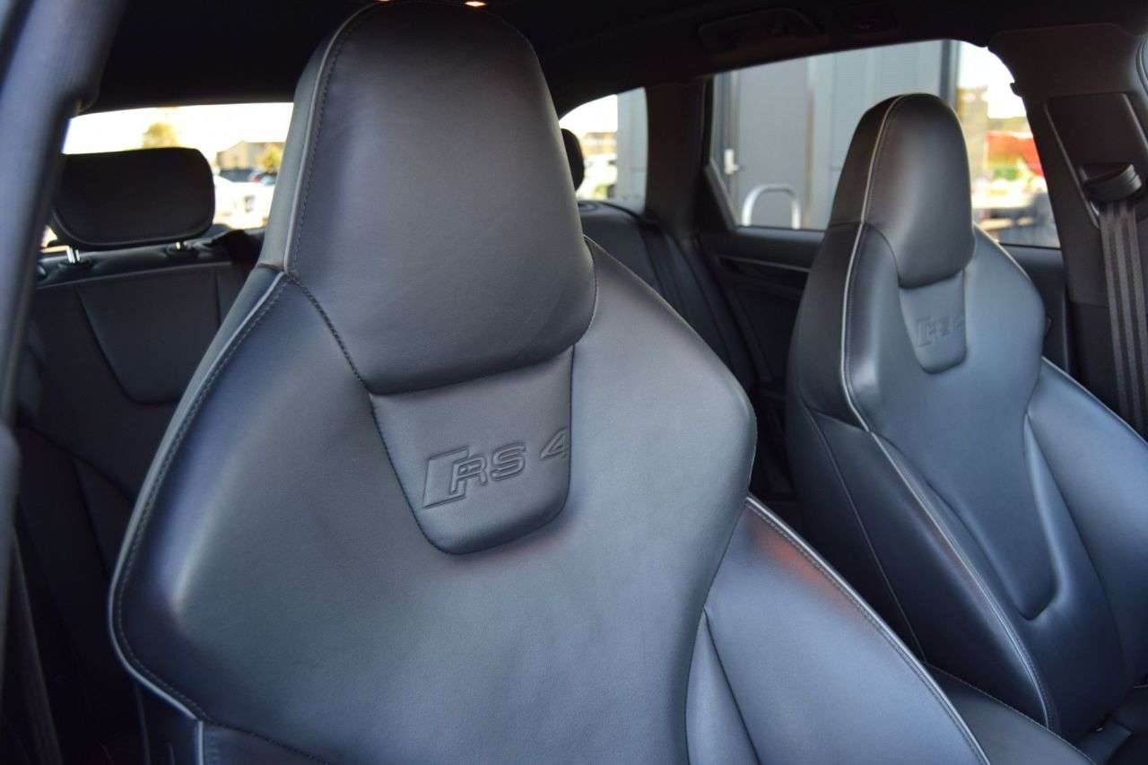 2014 AUDI RS4 AVANT 2014 AUDI RS4 AVANT
