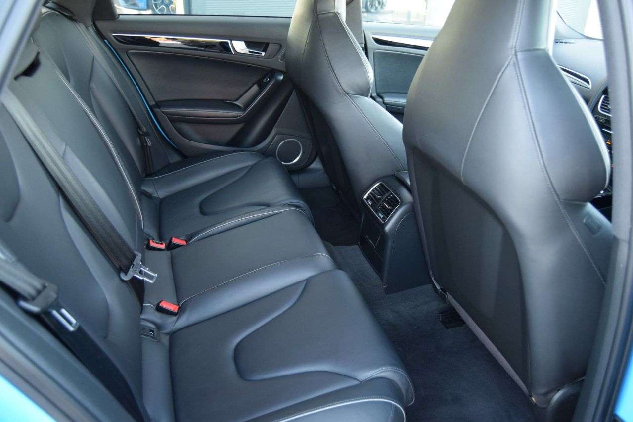 2014 AUDI RS4 AVANT 2014 AUDI RS4 AVANT