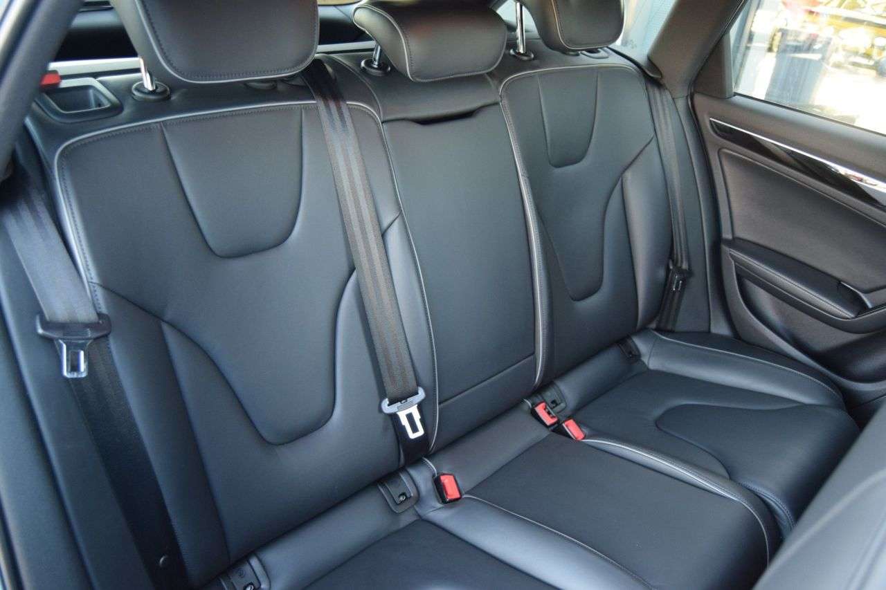 2014 AUDI RS4 AVANT 2014 AUDI RS4 AVANT