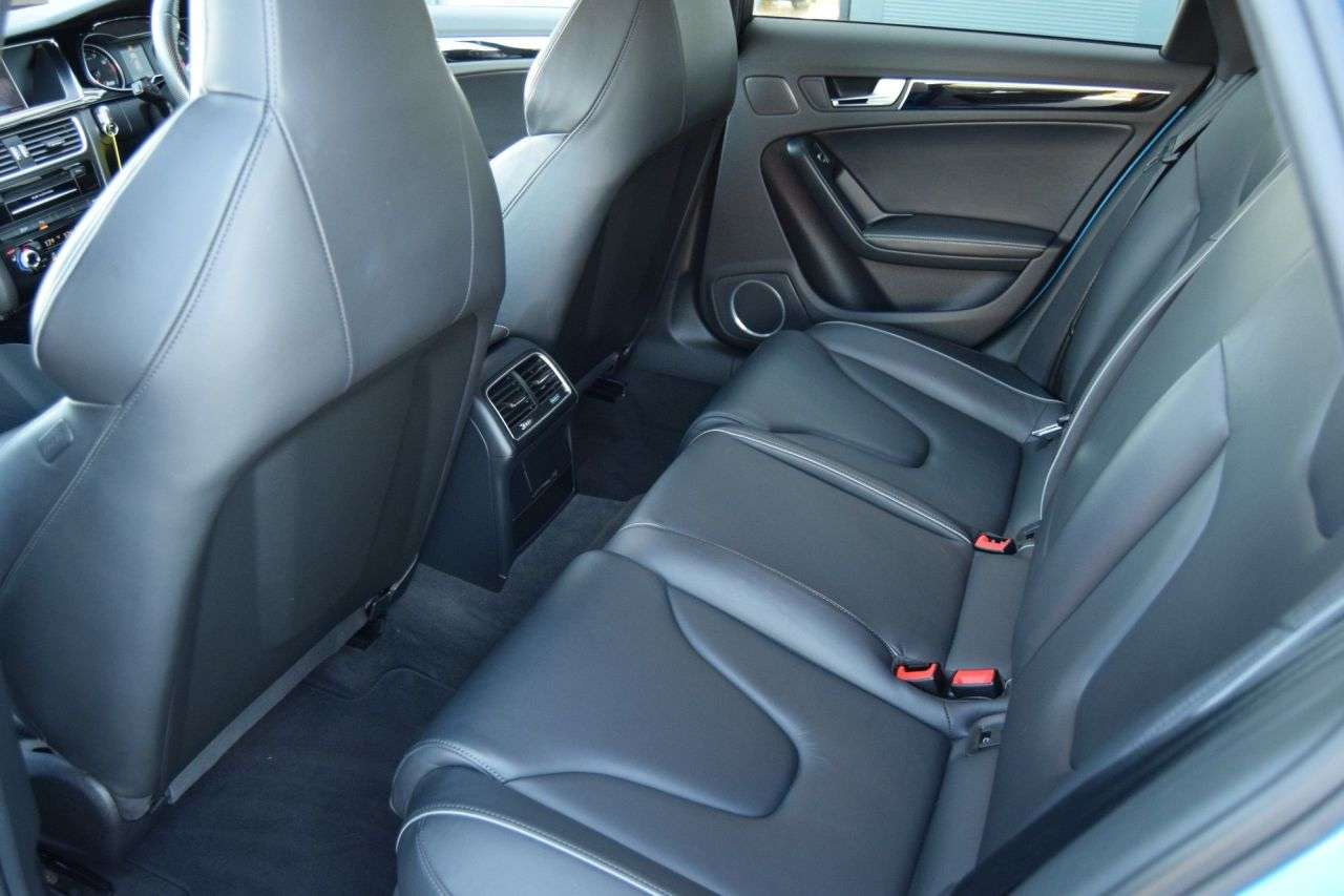 2014 AUDI RS4 AVANT 2014 AUDI RS4 AVANT