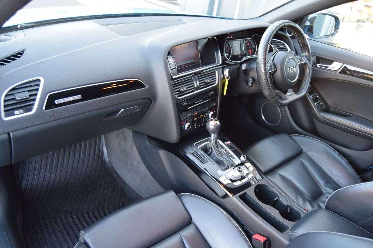2014 AUDI RS4 AVANT 2014 AUDI RS4 AVANT