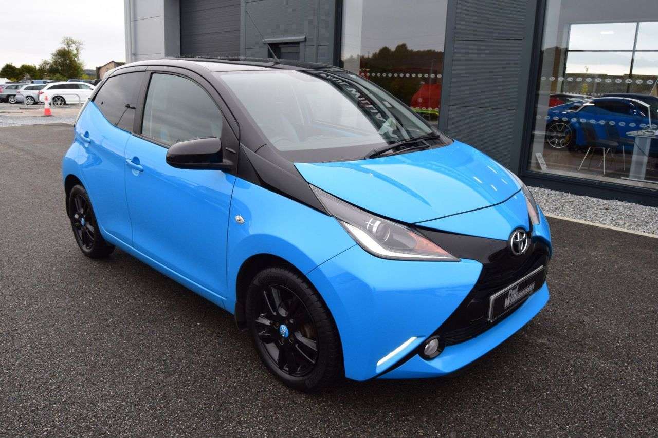 A 2018 TOYOTA AYGO 1.0 VVT-i x-cite Hatchback 5dr Petrol Manual Euro 6 (68 ps) A 2018 TOYOTA AYGO 1.0 VVT-i x-cite Hatchback 5dr Petrol Manual Euro 6 (68 ps)