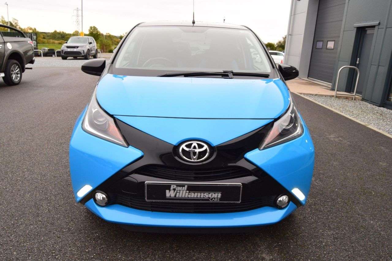 A 2018 TOYOTA AYGO 1.0 VVT-i x-cite Hatchback 5dr Petrol Manual Euro 6 (68 ps) A 2018 TOYOTA AYGO 1.0 VVT-i x-cite Hatchback 5dr Petrol Manual Euro 6 (68 ps)