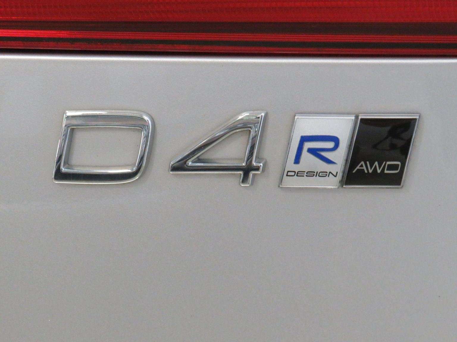 2019 VOLVO XC60 2019 VOLVO XC60