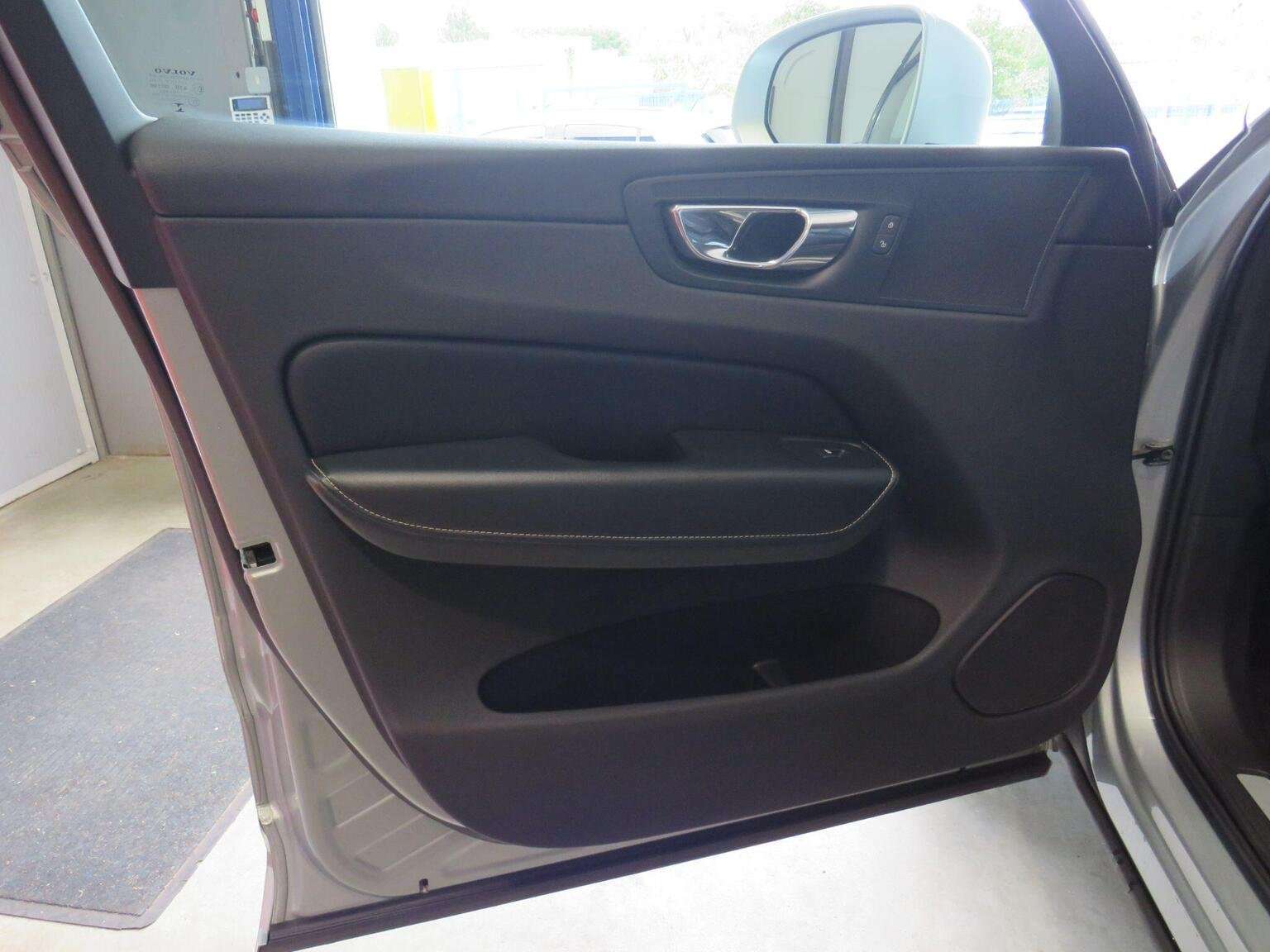 2018 VOLVO XC60 2018 VOLVO XC60