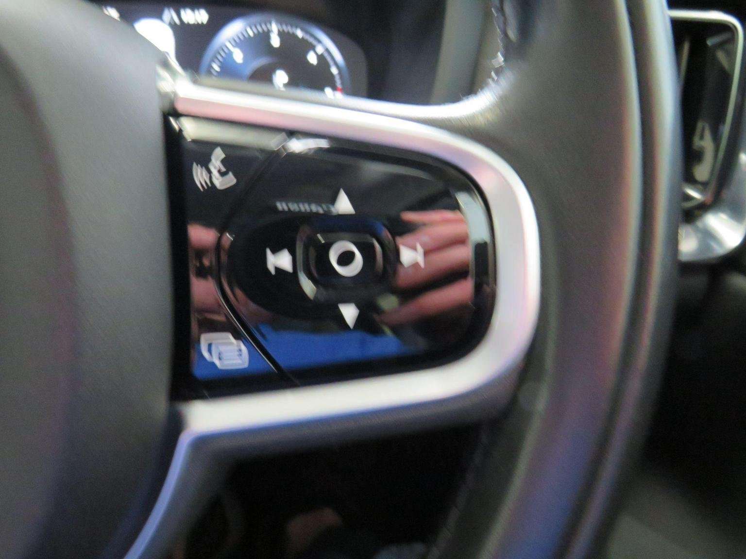 2019 VOLVO V60 2019 VOLVO V60