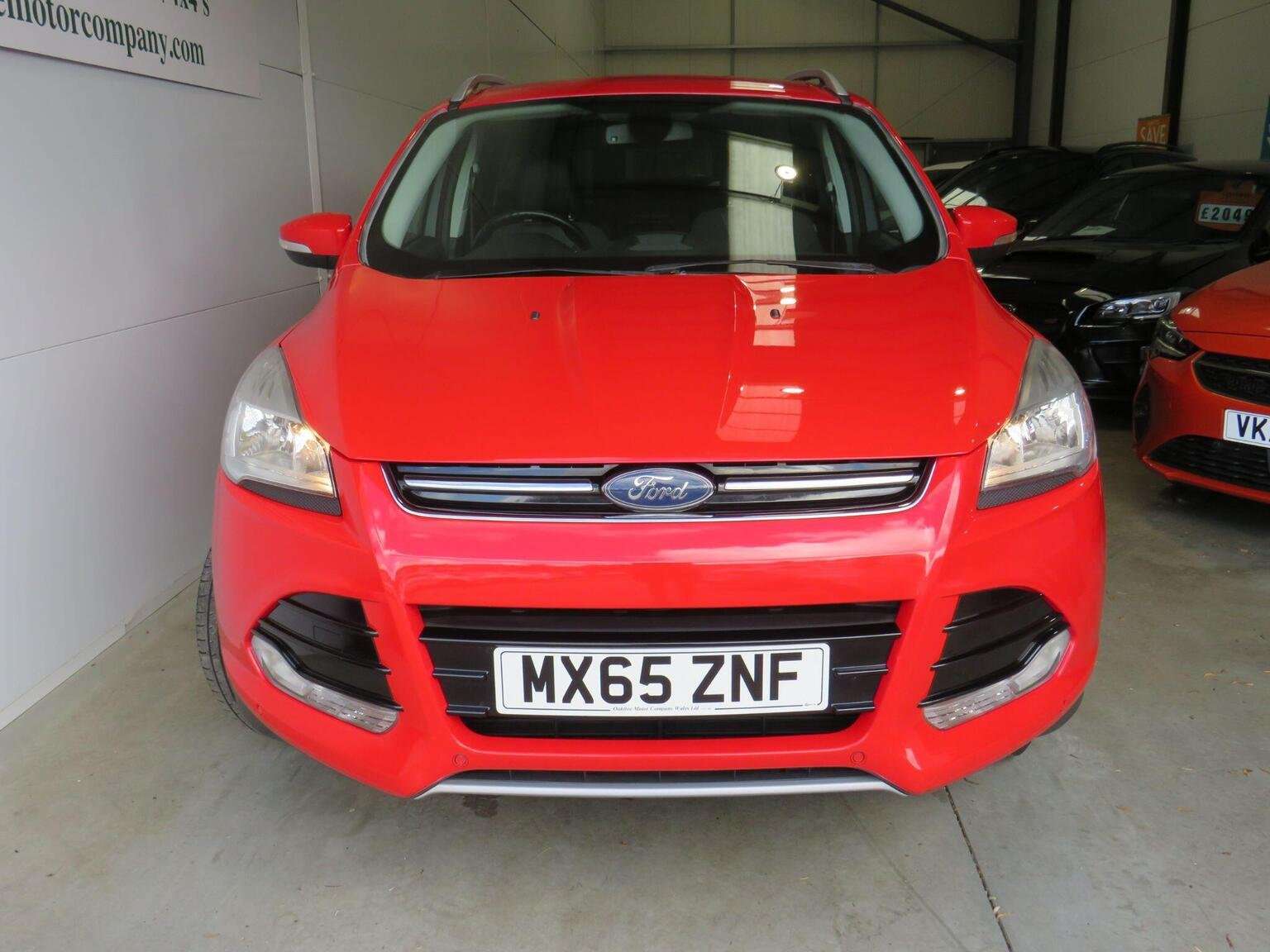 A 2015 FORD KUGA 1.5T EcoBoost Titanium 2WD Euro 6 (s/s) 5dr A 2015 FORD KUGA 1.5T EcoBoost Titanium 2WD Euro 6 (s/s) 5dr