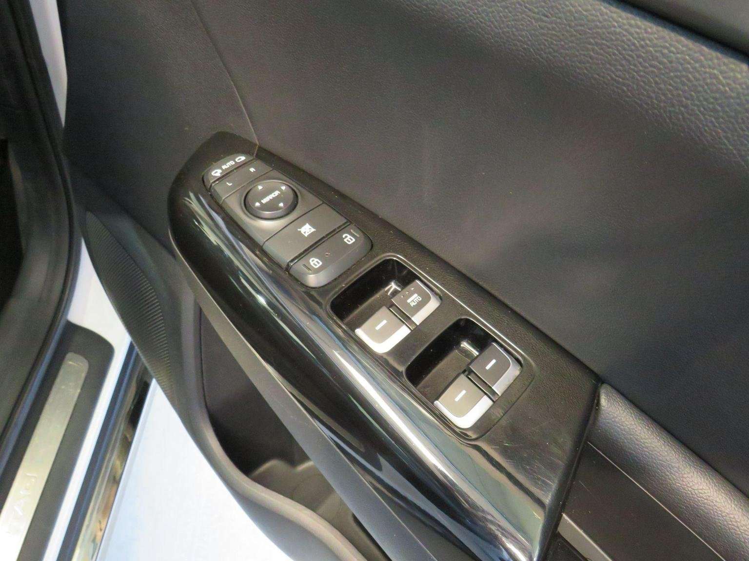 2018 KIA SPORTAGE 2018 KIA SPORTAGE