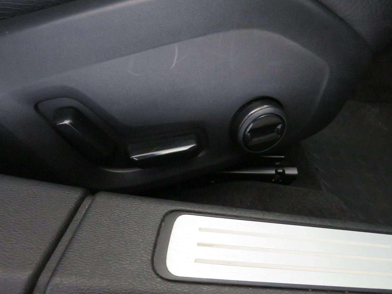 2019 VOLVO V60 2019 VOLVO V60