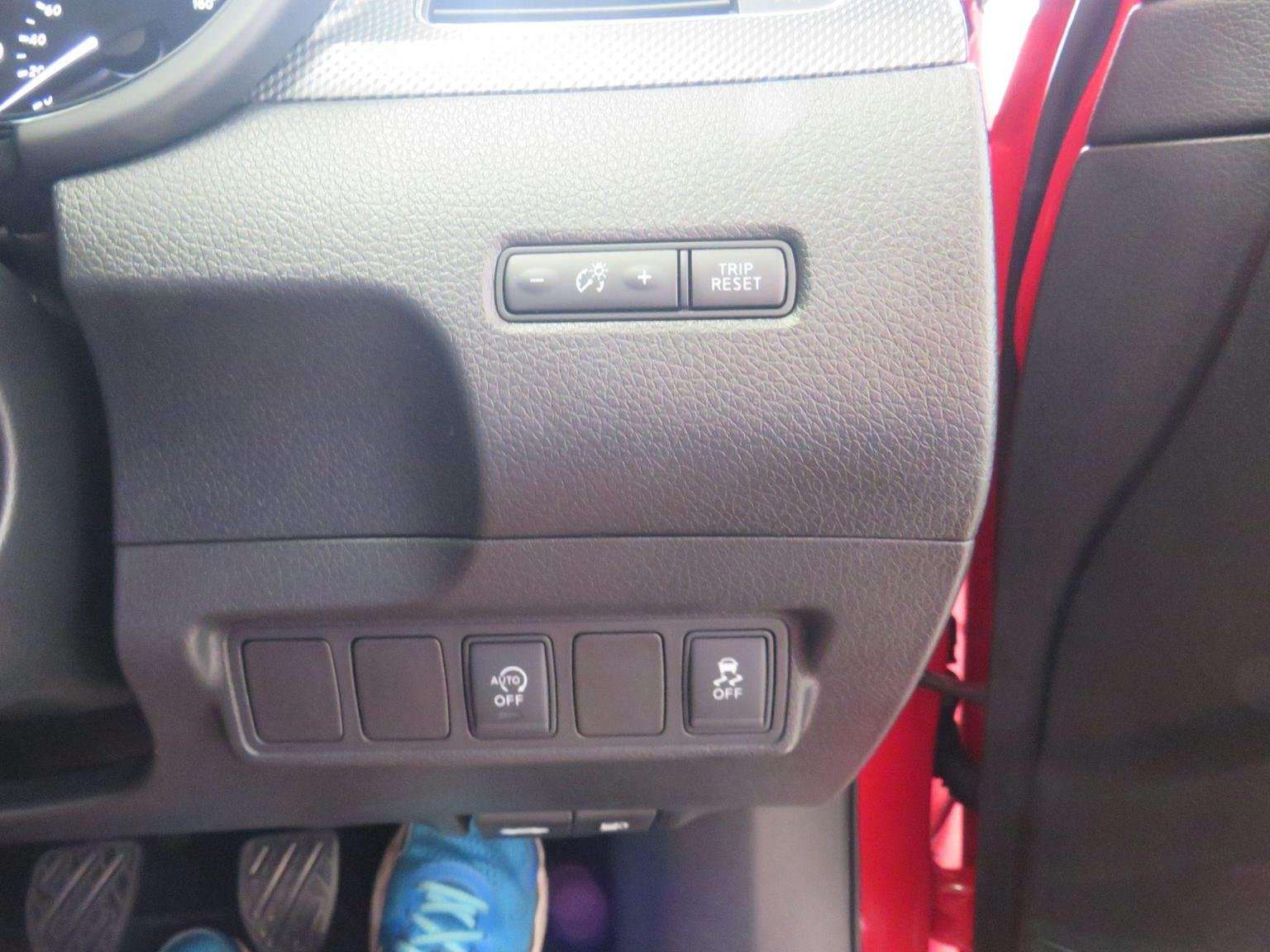 2016 NISSAN PULSAR 2016 NISSAN PULSAR