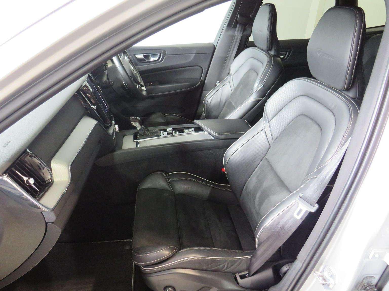 2019 VOLVO XC60 2019 VOLVO XC60