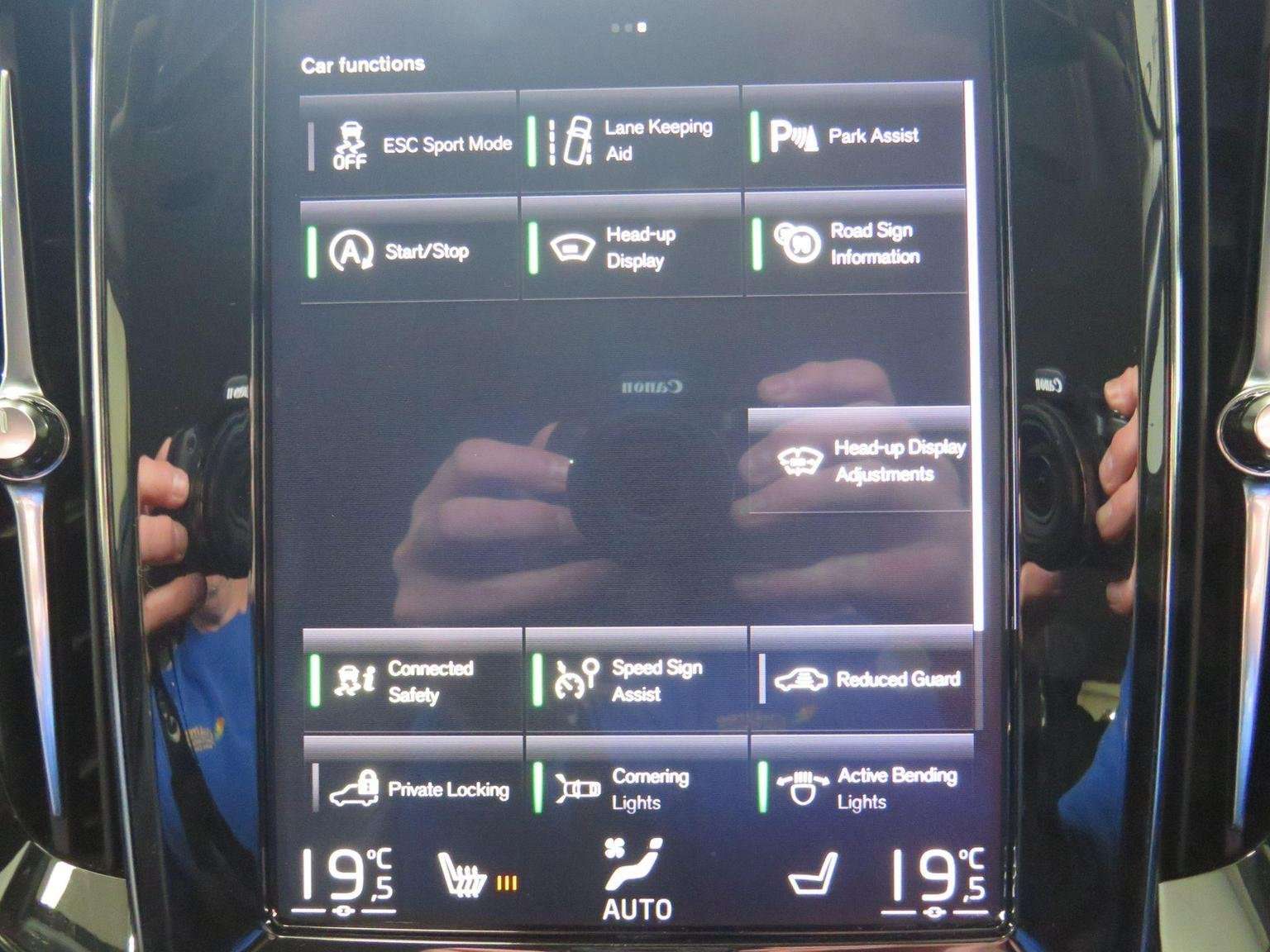 2019 VOLVO V60 2019 VOLVO V60